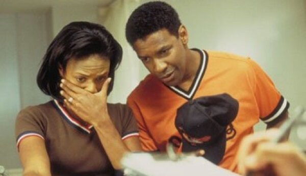 14 listodpada: "John Q"